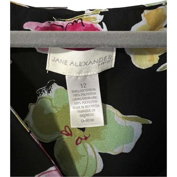 A beautiful Jane Alexander floral dress in size 12 lined. - Picture 4 of 11